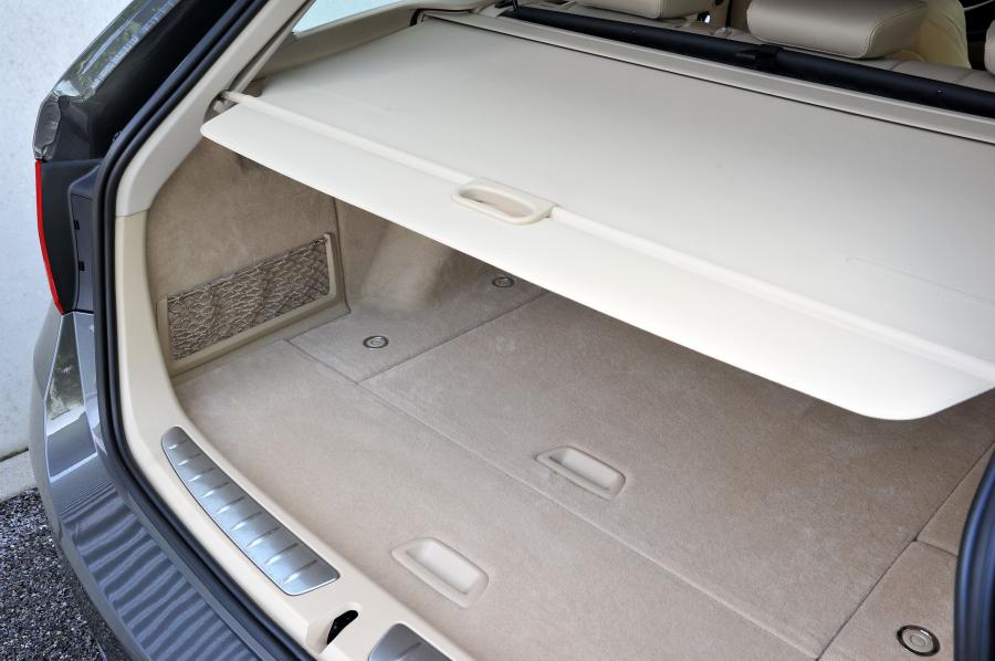  BMW 328i Touring Luxury 2012 года  (фото 54 из 200)